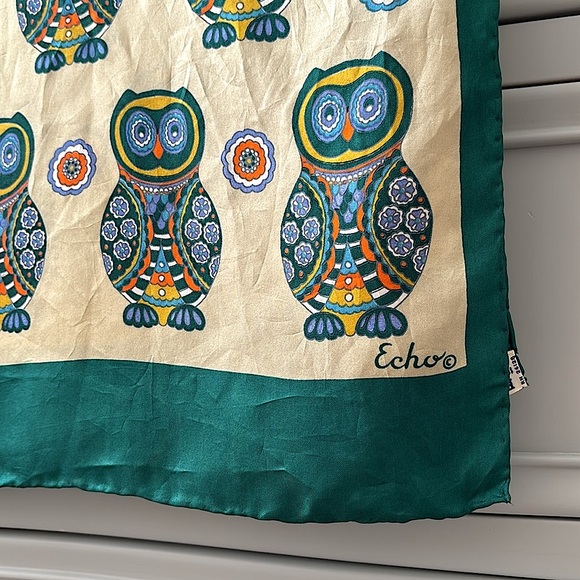 Vintage Echo Silk Scarf Owls Owl Design Pale Gold Emerald Green Colorful Whimsy - Picture 3 of 15